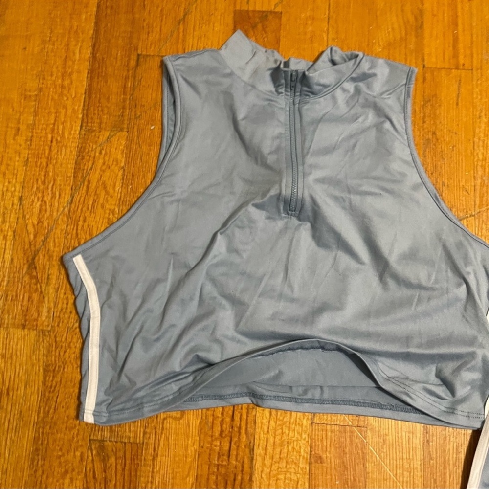 Short set - Picture 5 of 5